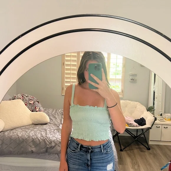 American Eagle ruffed teal cropped tank - Picture 2 of 6